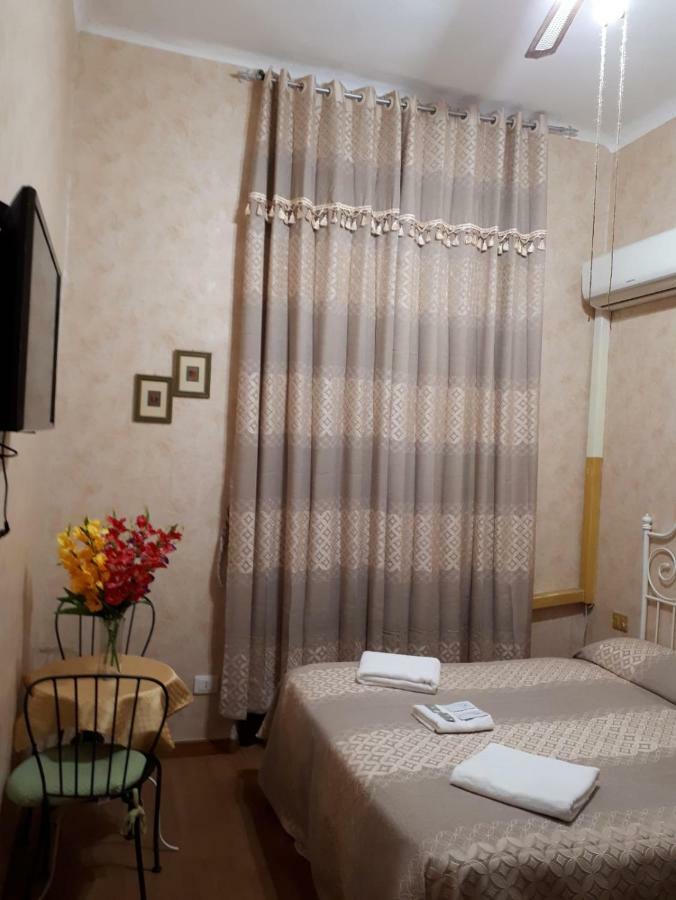 Botel Inn, Rome